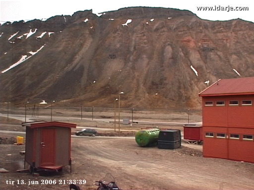 Lonyearbyen Svalbard © idar2006